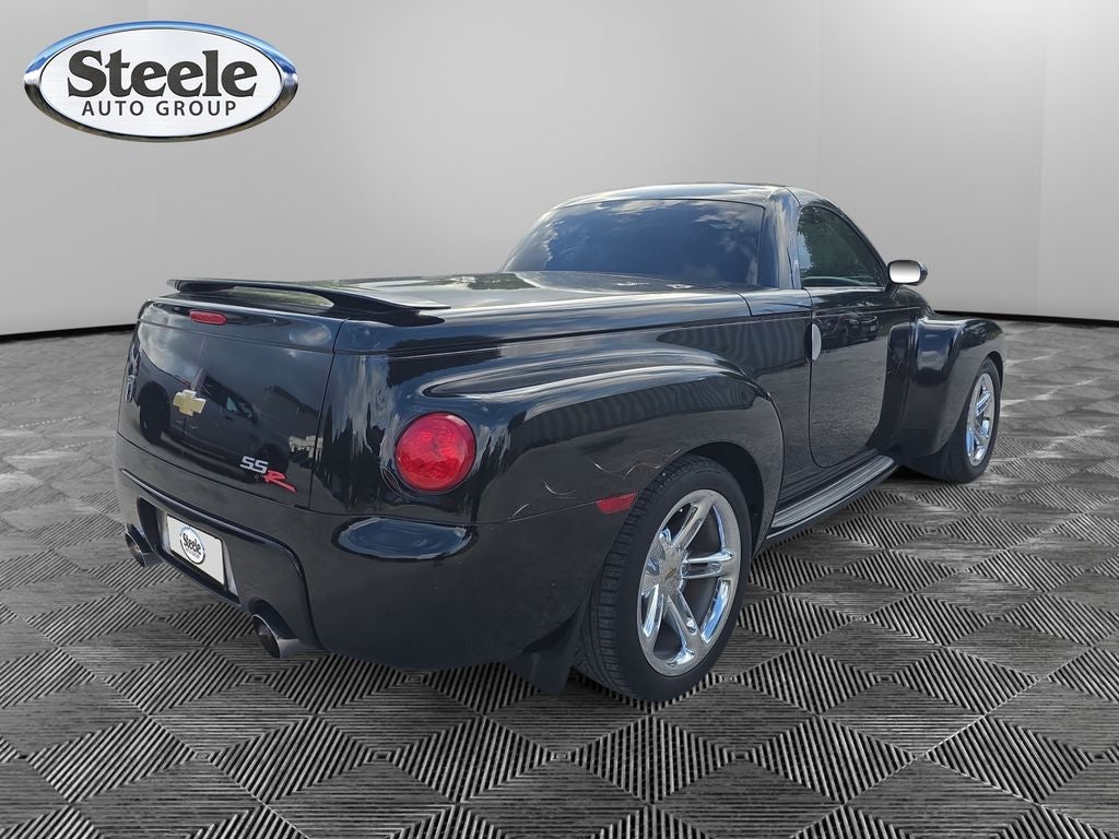 2005 Chevrolet SSR Base