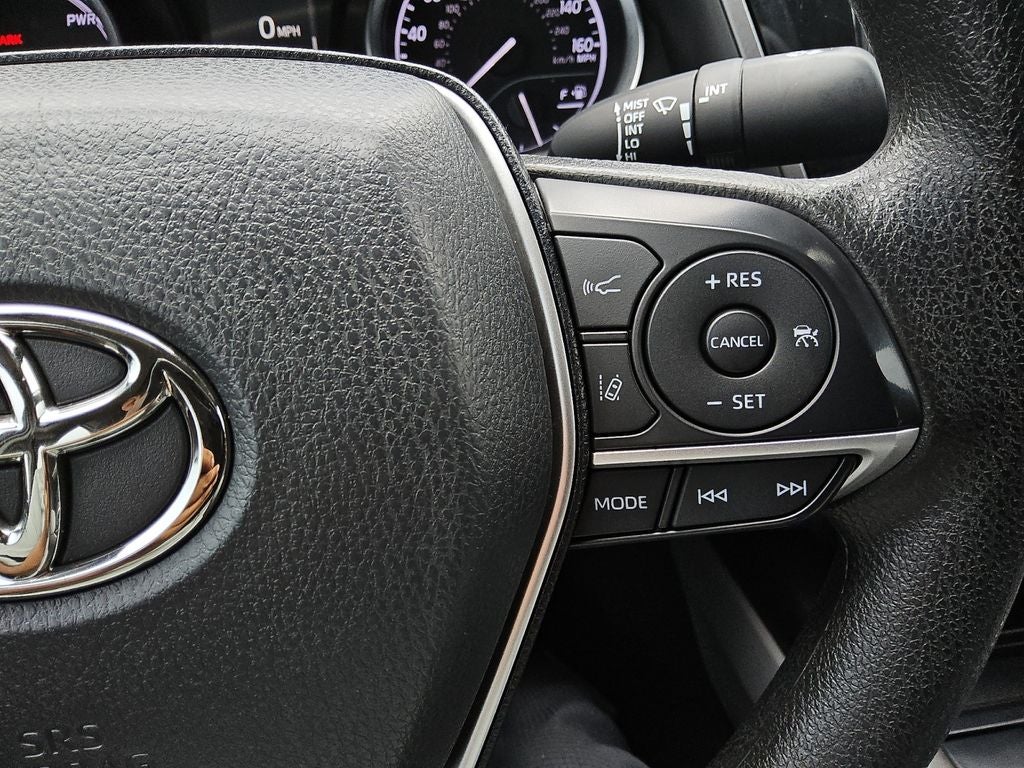 2022 Toyota Camry Hybrid LE