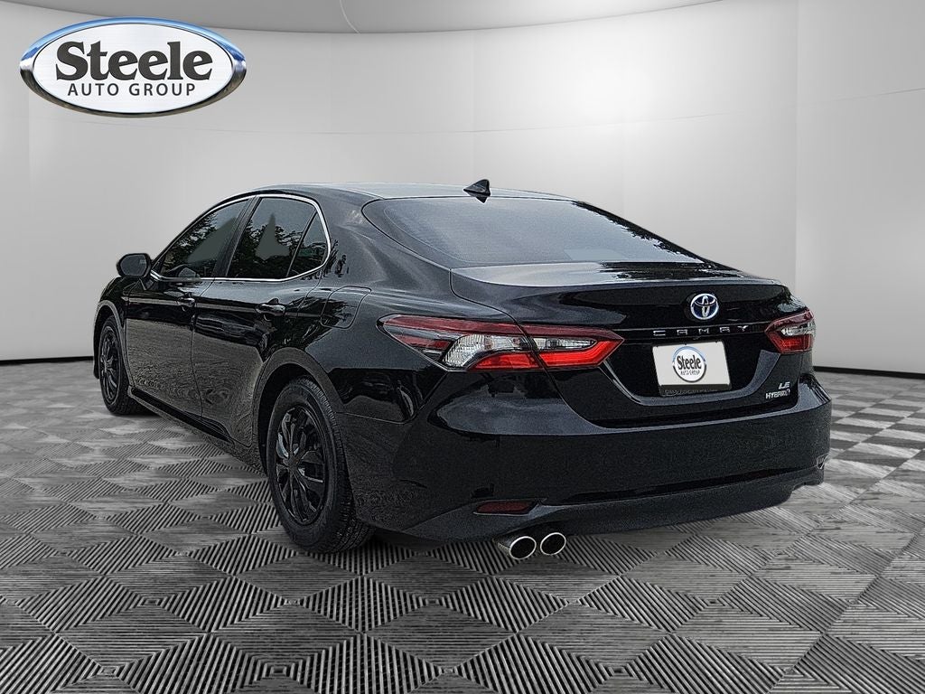 2022 Toyota Camry Hybrid LE