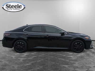 2022 Toyota Camry Hybrid LE