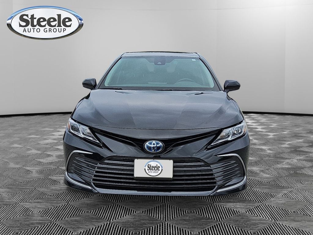 2022 Toyota Camry Hybrid LE