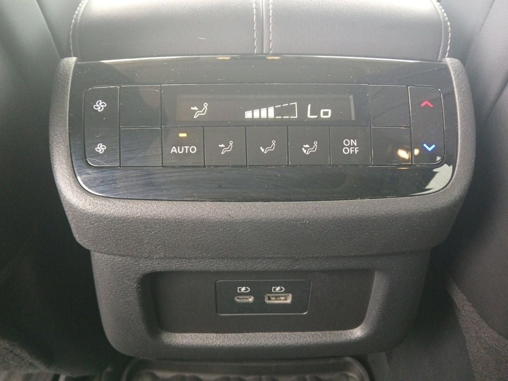 2025 INFINITI QX60 PURE