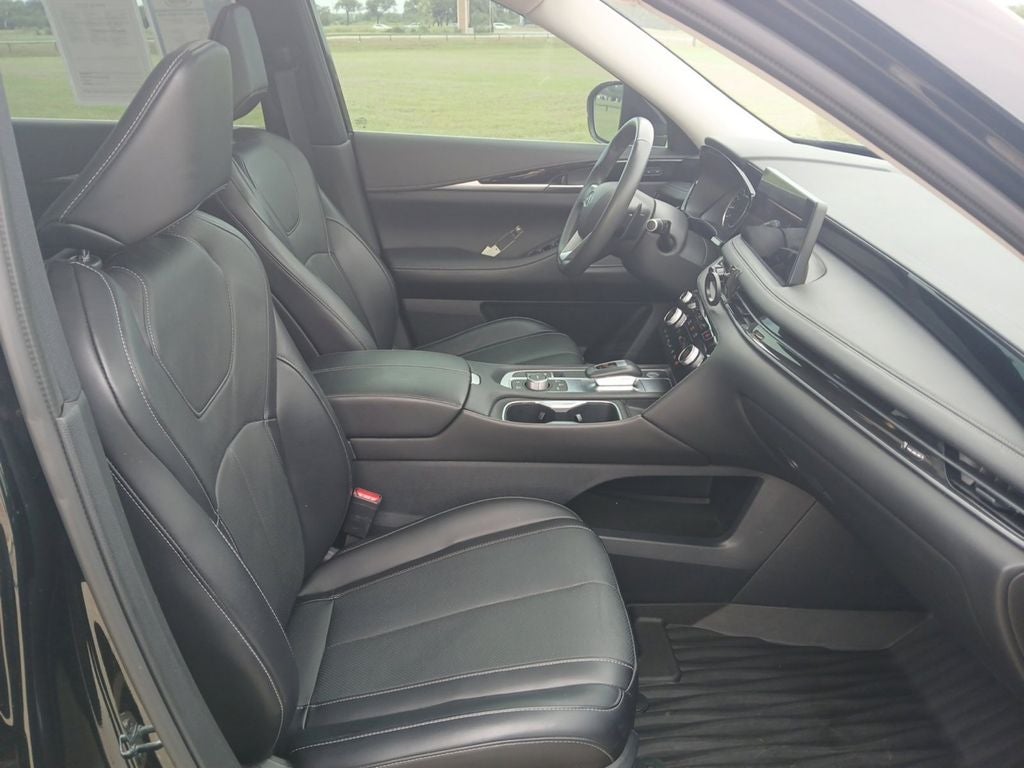 2025 INFINITI QX60 PURE