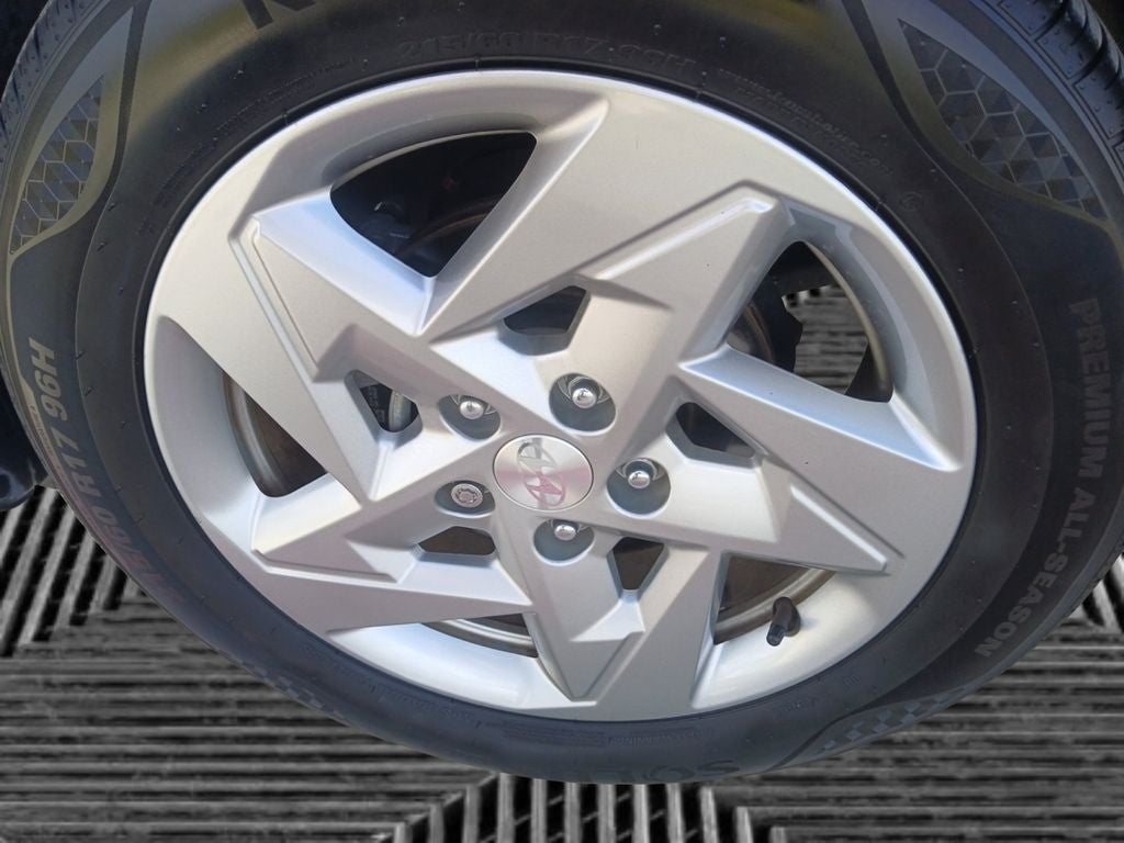 2025 Hyundai Kona SE