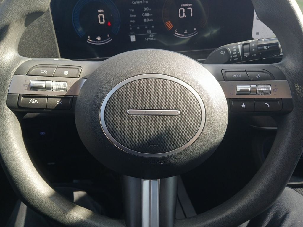 2025 Hyundai Kona SE