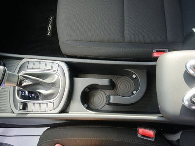 2025 Hyundai Kona SE