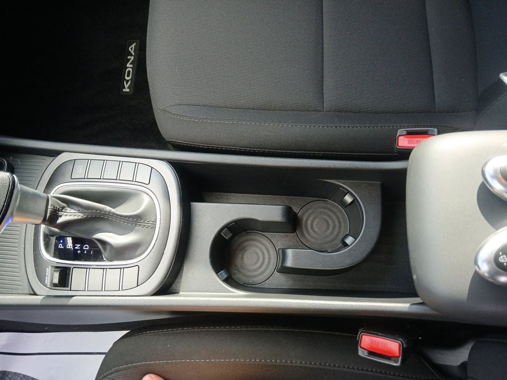 2025 Hyundai Kona SE