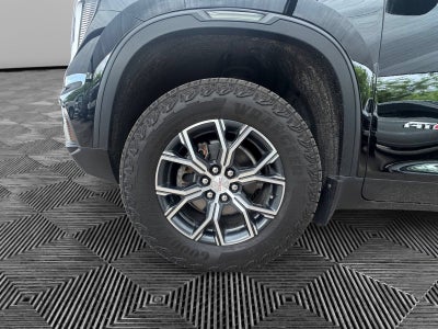 2024 GMC Acadia AT4