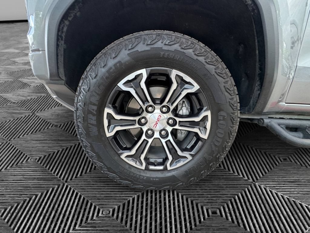2025 GMC Canyon AT4