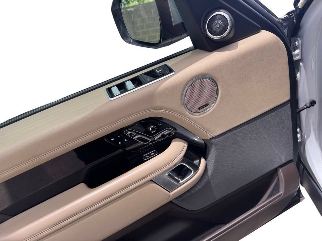 2020 Land Rover Range Rover P525 HSE