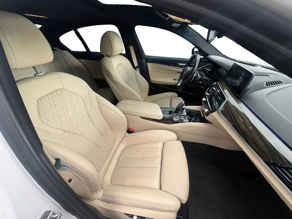 2021 BMW 530i 530i