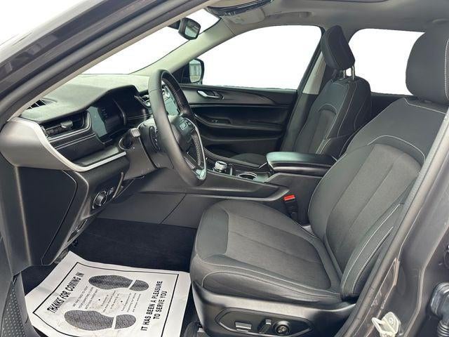 2024 Jeep Grand Cherokee L Laredo X 4x4