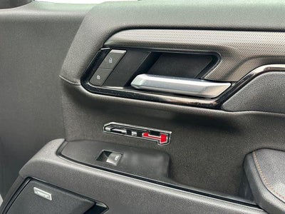 2025 GMC Sierra 1500 4WD Crew Cab Short Box AT4