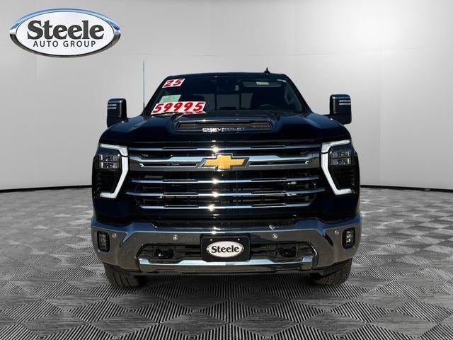 2025 Chevrolet Silverado 2500HD 4WD Crew Cab Standard Bed LTZ