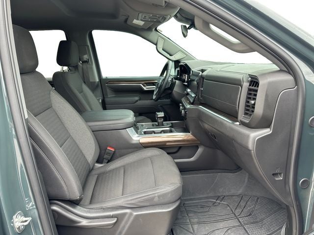 2025 Chevrolet Silverado 1500 2WD Crew Cab Short Bed LT
