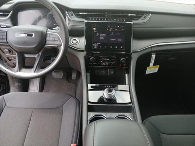 2024 Jeep Grand Cherokee Laredo X 4x4