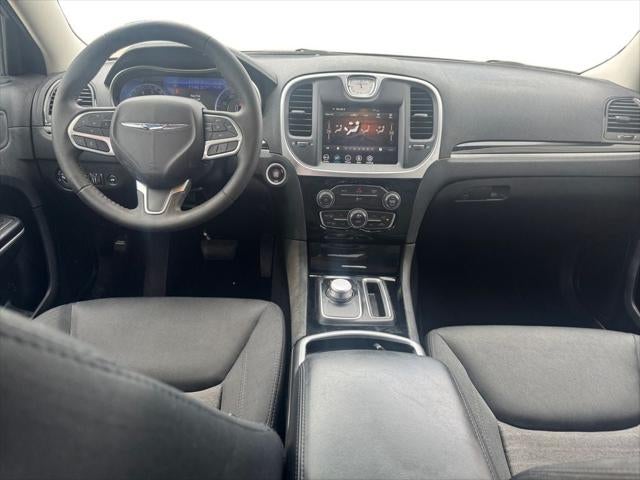 2023 Chrysler 300 Touring