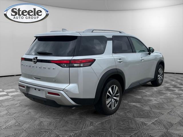 2025 Nissan Pathfinder SL FWD