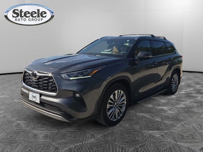 2025 Toyota Highlander Hybrid Platinum
