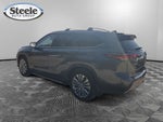 2025 Toyota Highlander Hybrid Platinum