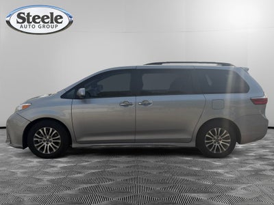 2018 Toyota Sienna XLE 8 Passenger