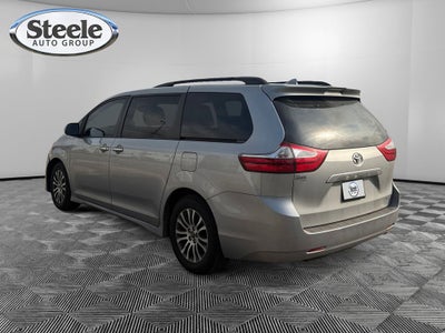 2018 Toyota Sienna XLE 8 Passenger