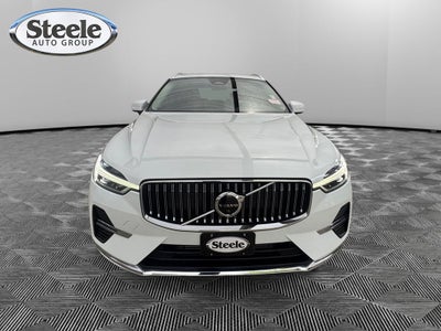 2023 Volvo XC60 Recharge Plug-In Hybrid T8 Plus Bright Theme