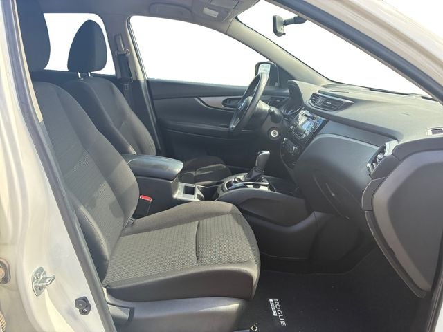 2017 Nissan Rogue Sport S