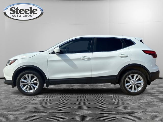 2017 Nissan Rogue Sport S
