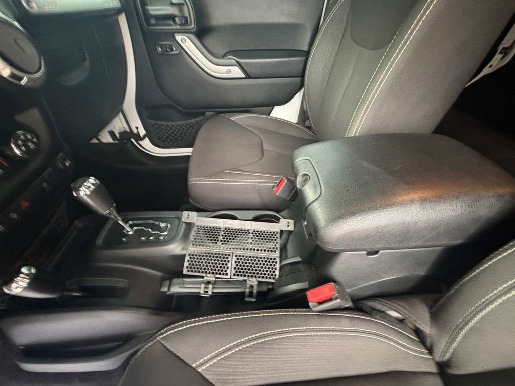 2018 Jeep Wrangler JK Unlimited Sahara 4x4