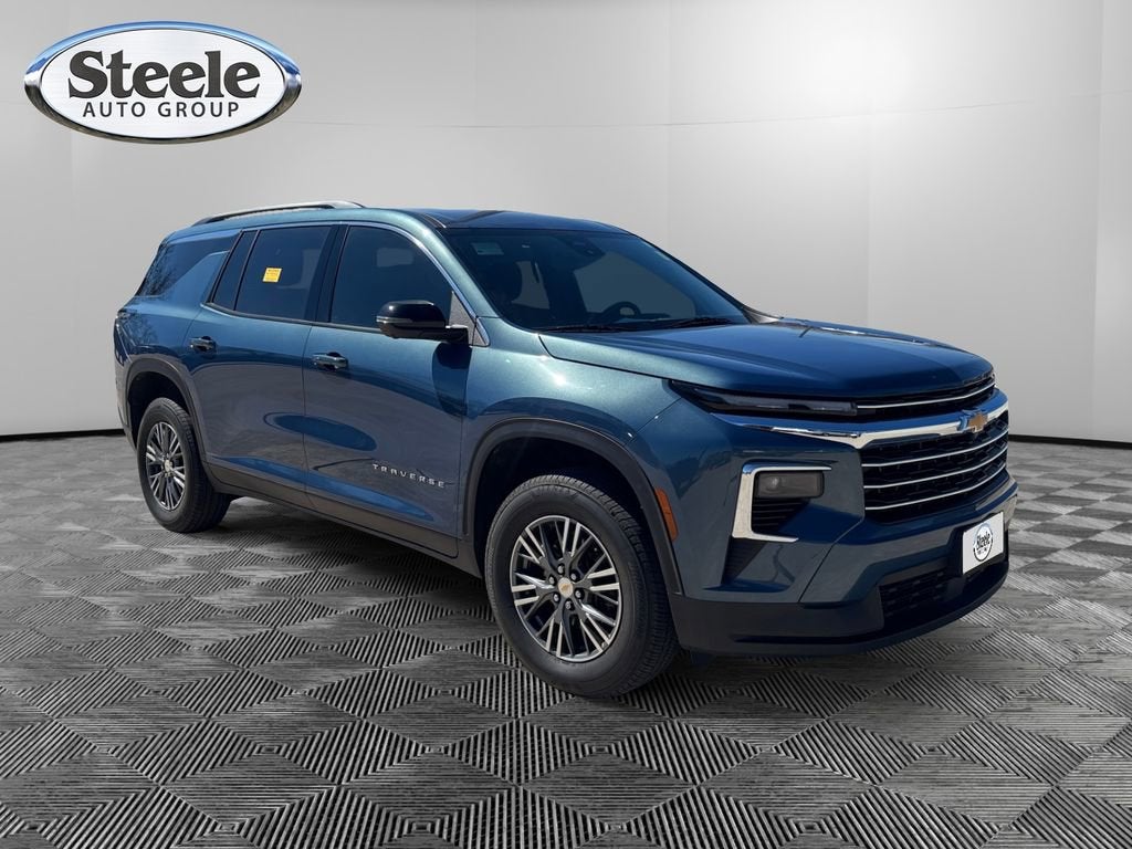 2024 Chevrolet Traverse LT