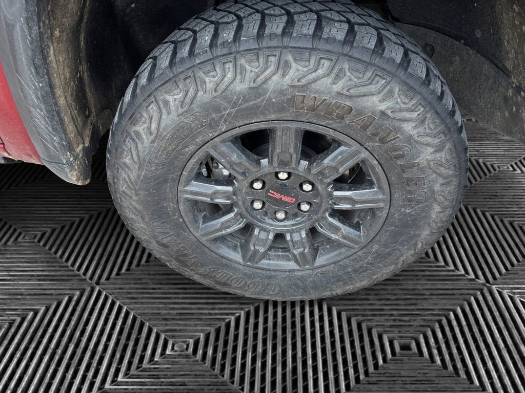 2025 GMC Sierra 1500 AT4X