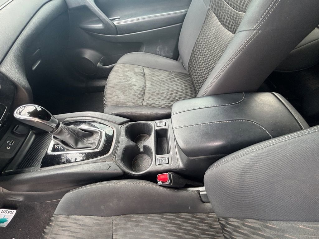 2019 Nissan Rogue S